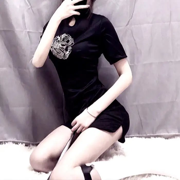 戎马香宵